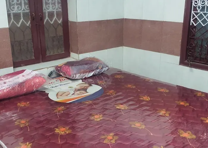 Hallima Service Apartments Non Ac Homestay Low Budget